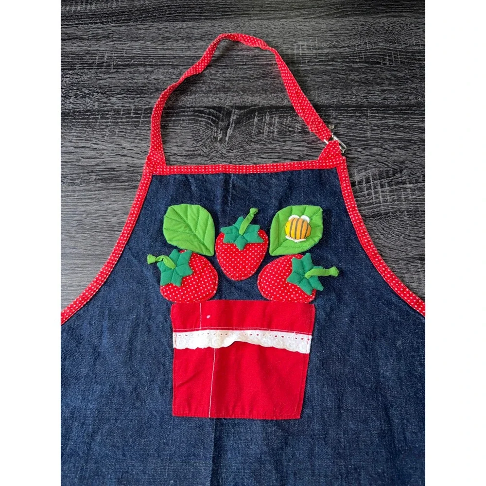 Vintage‎ House of Hatten Denim Strawberry Apron Red Polka Dot 3D Applique Bee